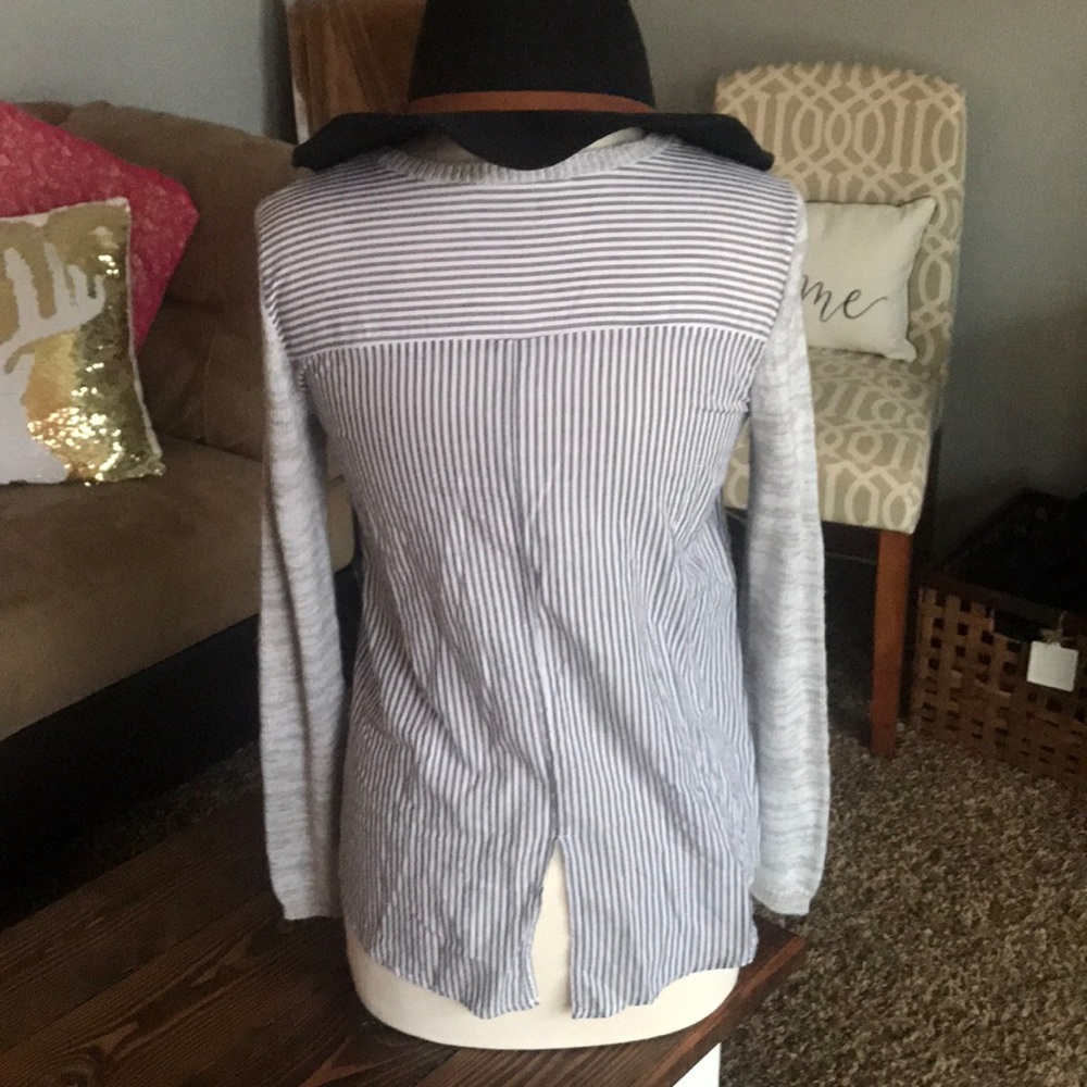 Sweater - Picture 2 of 2